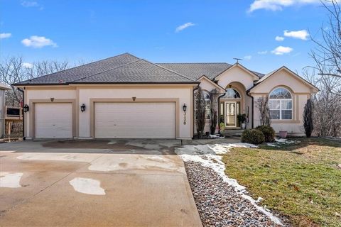 3128 SW Shrout Creek Drive, Blue Springs, MO 64015 - MLS#: 2532367