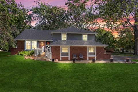 Photo of 227 N Woodson Drive, Raymore, MO 64083 (MLS # 2581171)