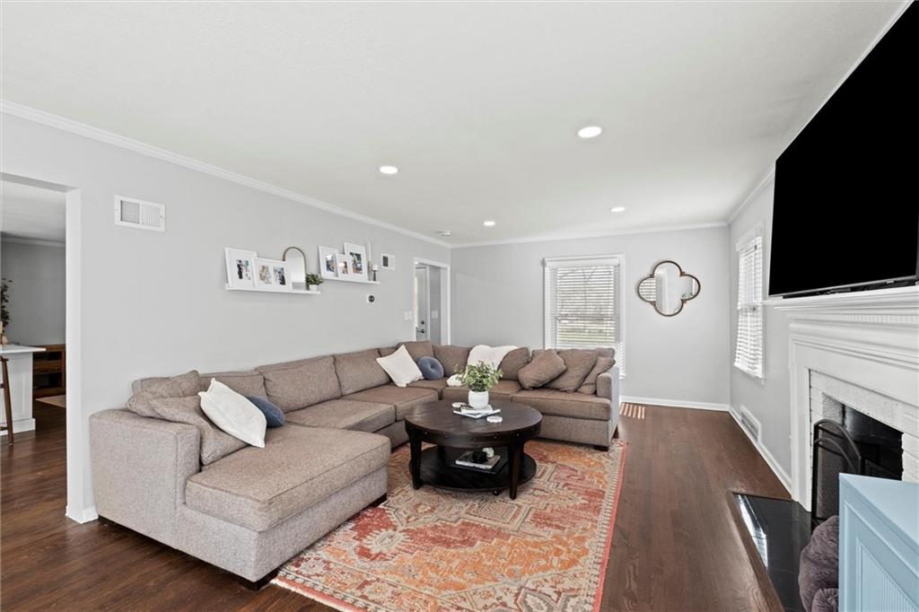 7906 Cambridge Drive