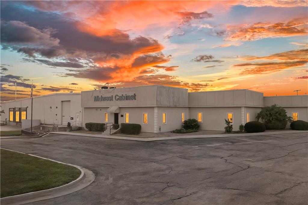 1674 N Industial Street