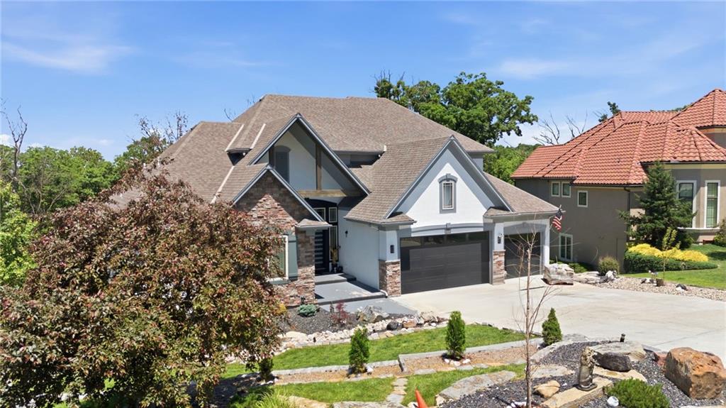 341 NW Thoreau Circle