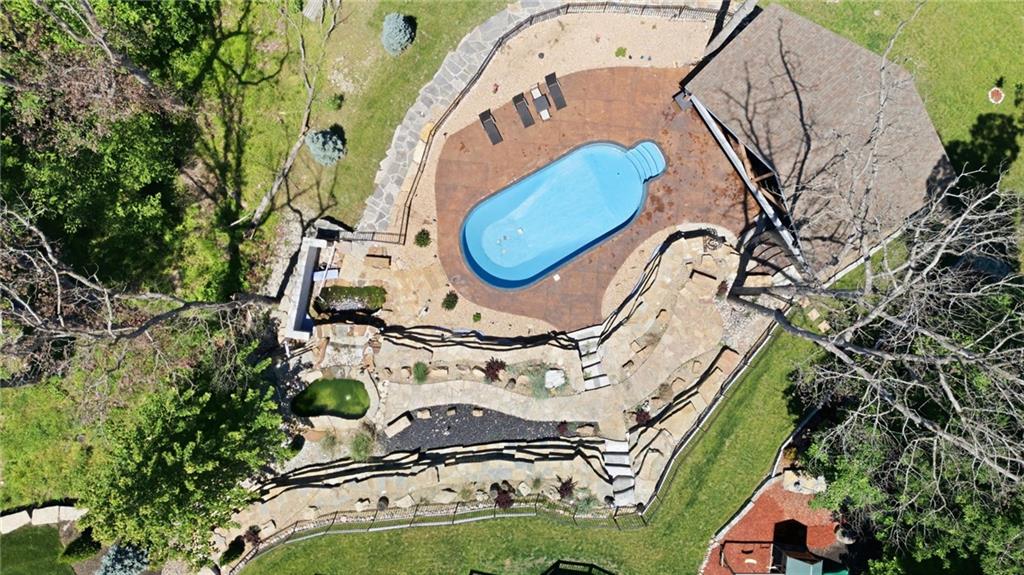 341 NW Thoreau Circle