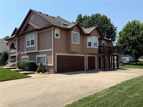 5118 SW Pelican Point Lee's Summit MO 64082