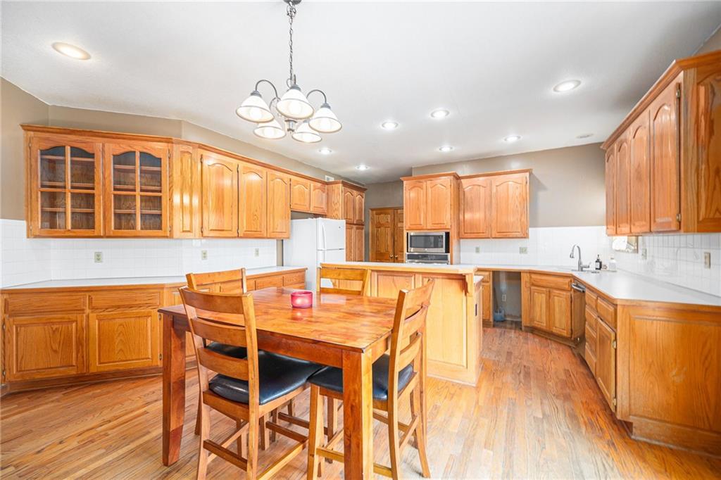 22979 Pleasant Valley Road