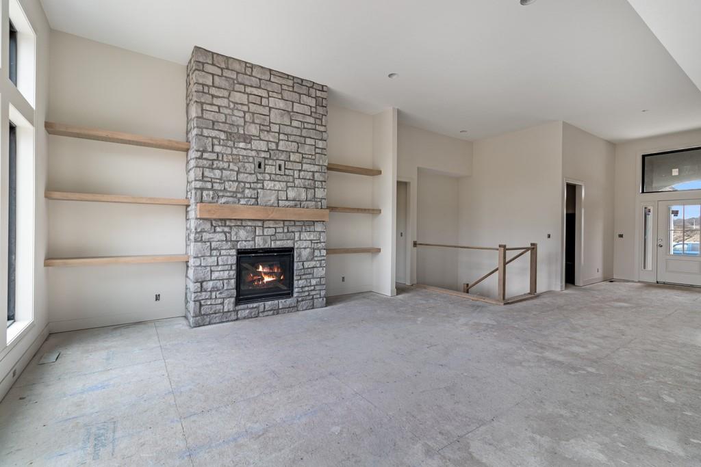 1839 Woodward Circle