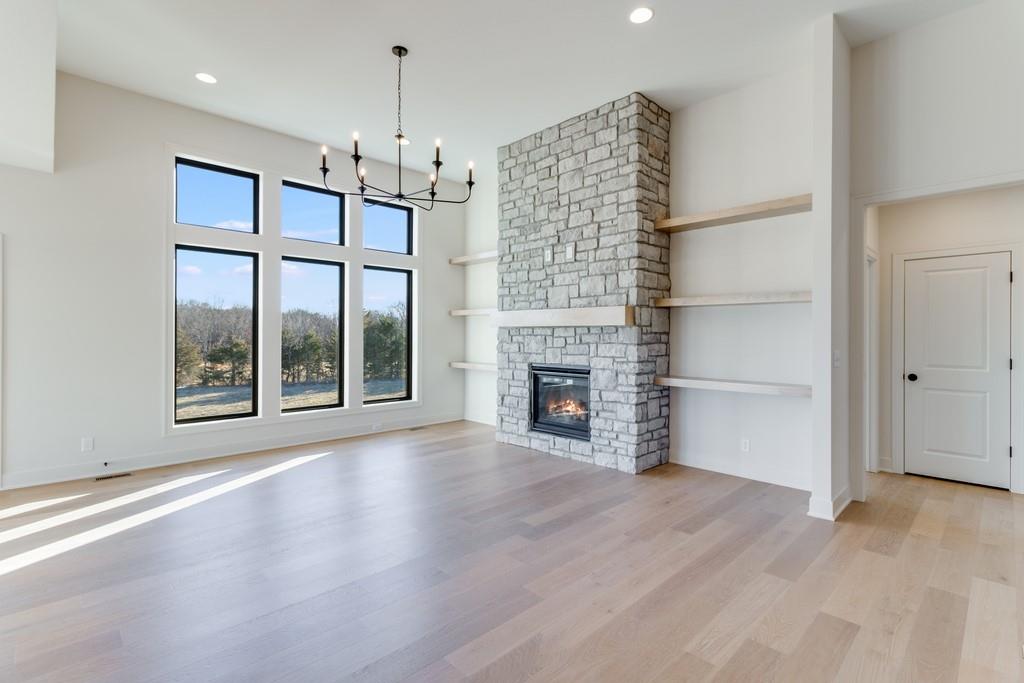 1839 Woodward Circle