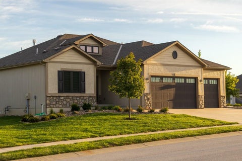 Photo of 4200 NE Chapel Manor Drive, Lees Summit, MO 64064 (MLS # 2644269)