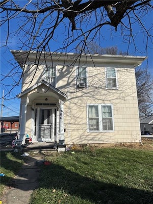 104 E COLT ST, WINDSOR, MO 65360 - Image 334bdc9653f1e6f95ddd04ebcf8a8c2b/3364543380