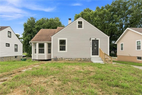 Photo of 3305 Delavan Avenue, Kansas City, KS 66104 (MLS # 2618072)