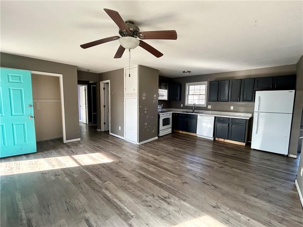 37402 E Blank Street