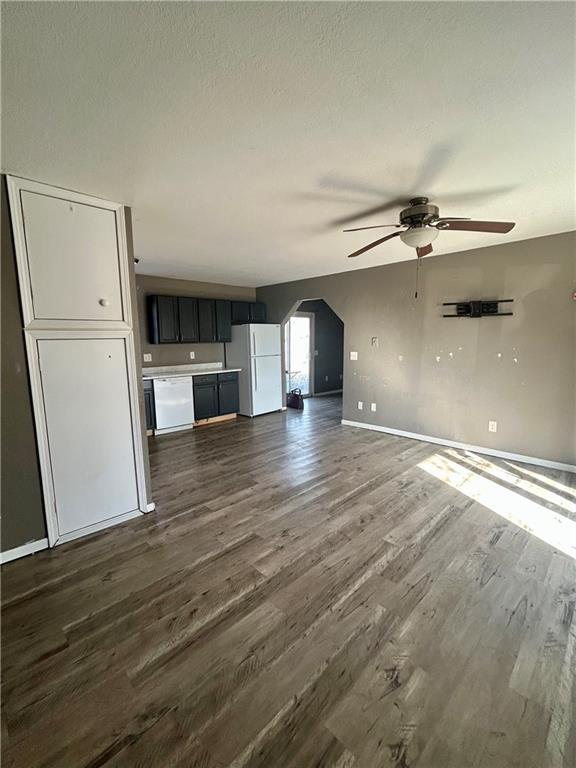 37402 E Blank Street