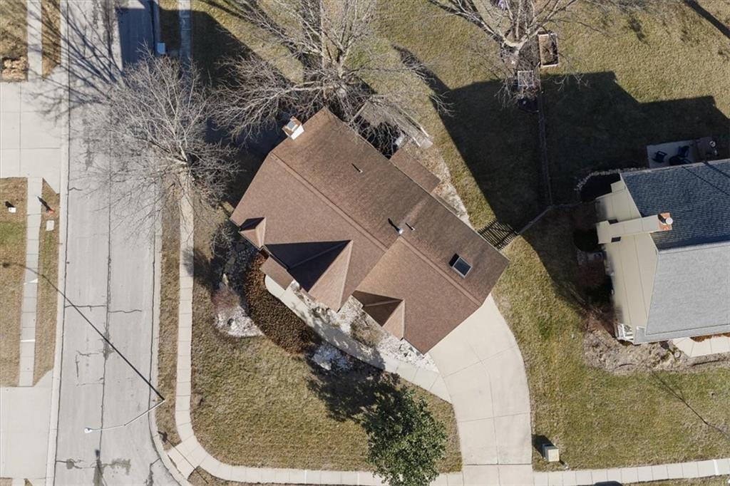 1300 NE 93rd Terrace