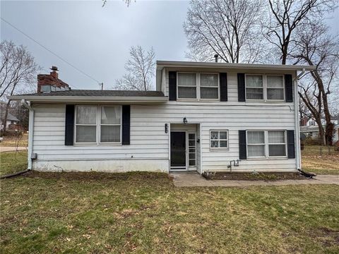 1929 S Crescent Avenue, Independence, MO 64052 - MLS#: 2572432
