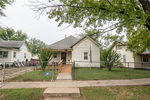 213 S Burns Street, Independence, KS 67301 - MLS#: 2645119