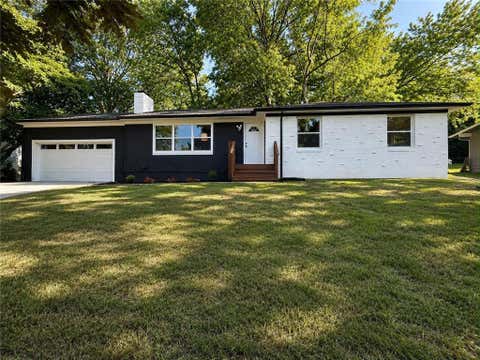 Photo of 1001 W 93rd Street, Kansas City, MO 64114 (MLS # 2633803)