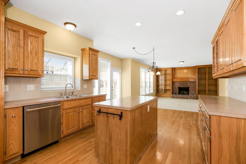 20907 W 53rd Terrace