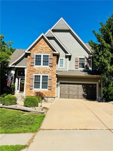 9708 N Laurel Avenue Kansas City MO 64157