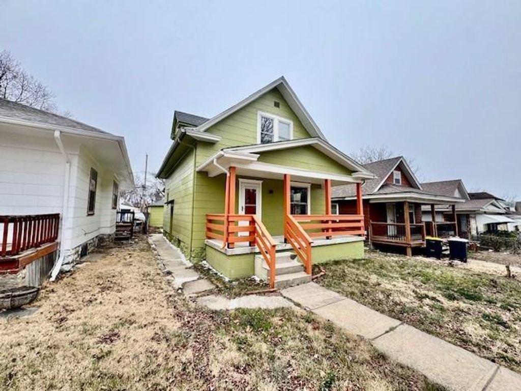 Photo of 2717 BALES Avenue, Kansas City, MO 64128 (MLS # 2608069)