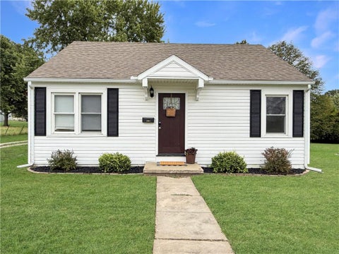 Photo of 2001 N Lipper Street, Higginsville, MO 64037 (MLS # 2647904)