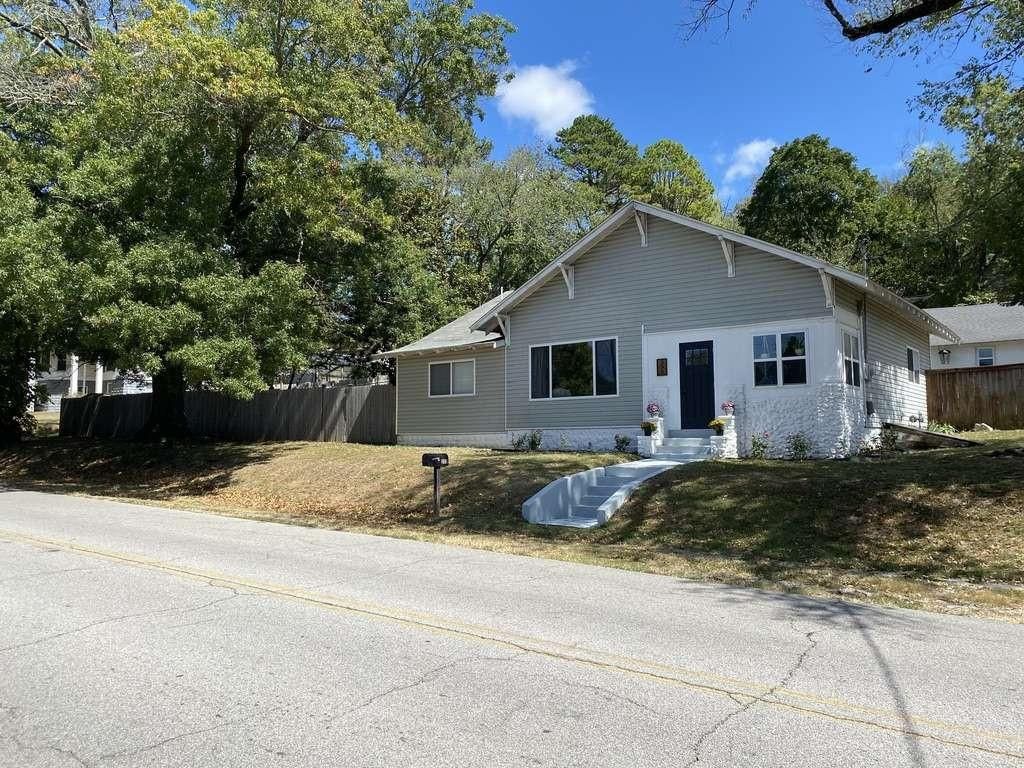 Photo of 202 N Walnut Street, Anderson, MO 64831 (MLS # 2591413)