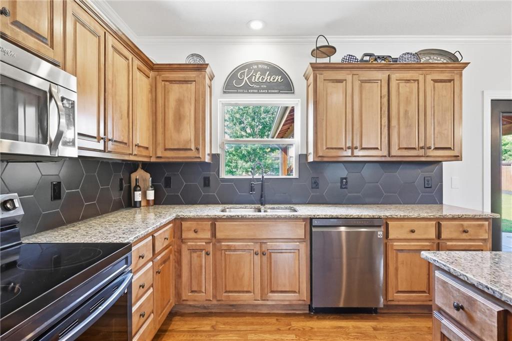 110 S Eastglen Drive