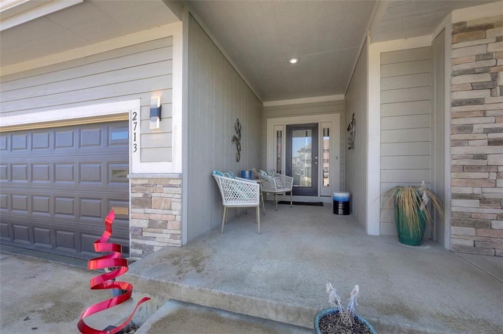 2713 W Concord Drive