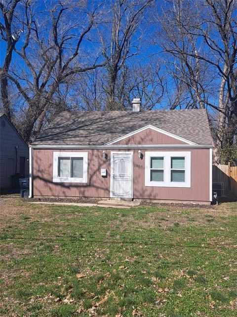 1504 E 72 Street, Kansas City, MO 64131 - #: 2607933