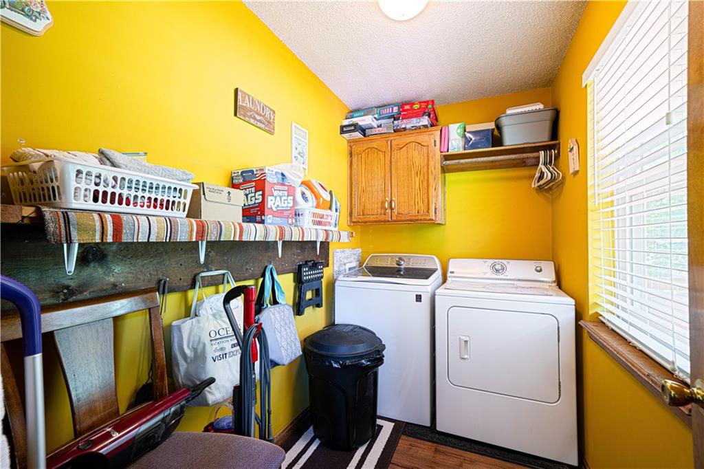 Camden Point, Missouri 64018, United States, 3 Bedrooms Bedrooms, ,2 BathroomsBathrooms,Residential,Active,164757