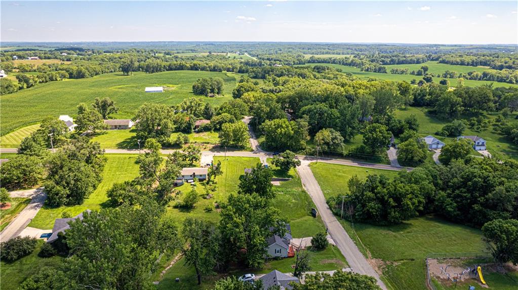 Camden Point, Missouri 64018, United States, 3 Bedrooms Bedrooms, ,2 BathroomsBathrooms,Residential,Active,164757