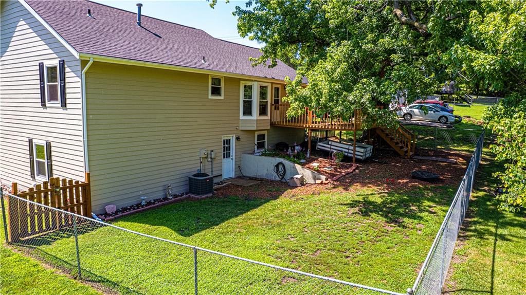 Camden Point, Missouri 64018, United States, 3 Bedrooms Bedrooms, ,2 BathroomsBathrooms,Residential,Active,164757