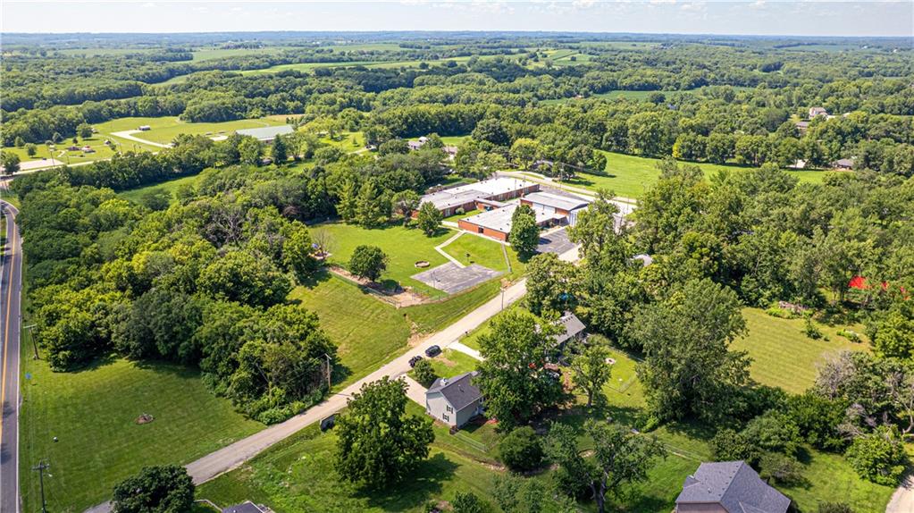 Camden Point, Missouri 64018, United States, 3 Bedrooms Bedrooms, ,2 BathroomsBathrooms,Residential,Active,164757