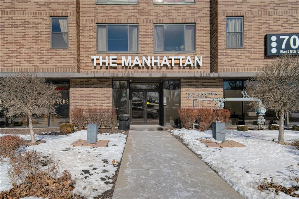 Photo of 700 E 8th Street #12D, Kansas City, MO 64106 (MLS # 2598888)