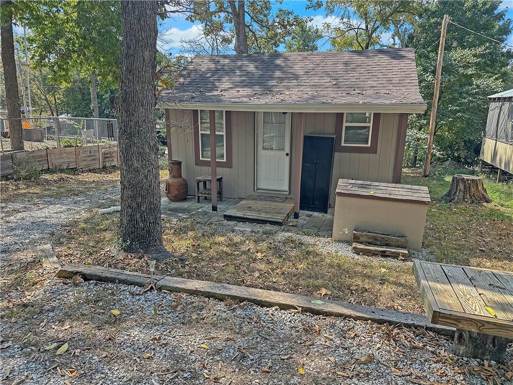 28720 Mistletoe Avenue