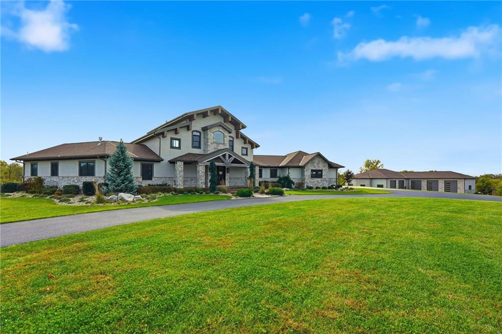 10807 NW Tiffany Springs Road