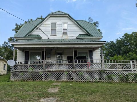 Photo of 606 Brown Street, Princeton, MO 64673 (MLS # 2620931)