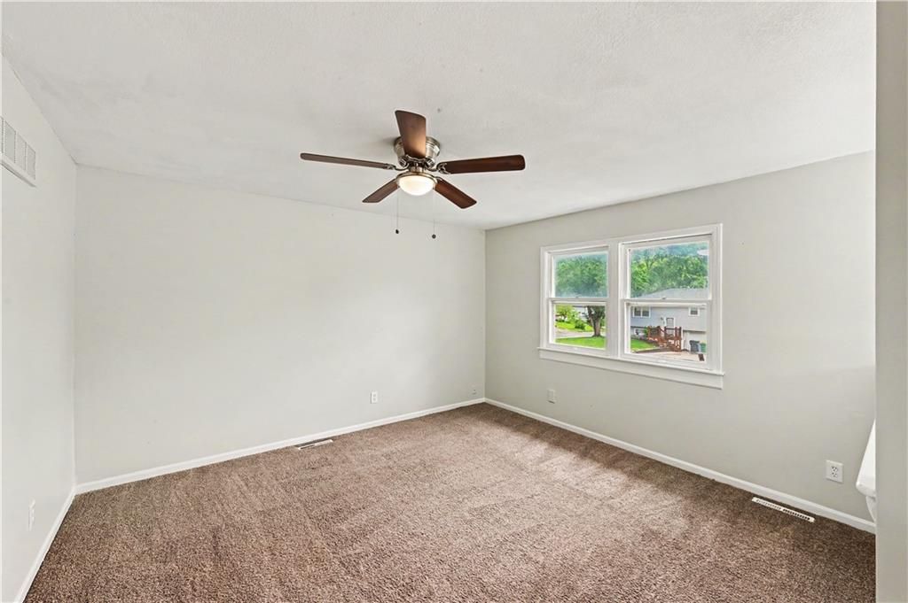 Photo of 613 W Hulett Street, Edgerton, KS 66021 (MLS # 2618671)
