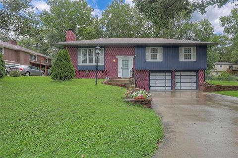 Photo of 2327 N 74th Street, Kansas City, KS 66109 (MLS # 2617682)