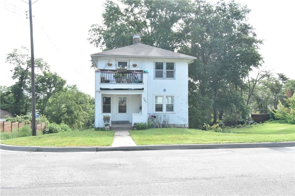 701 Old Orchard Avenue