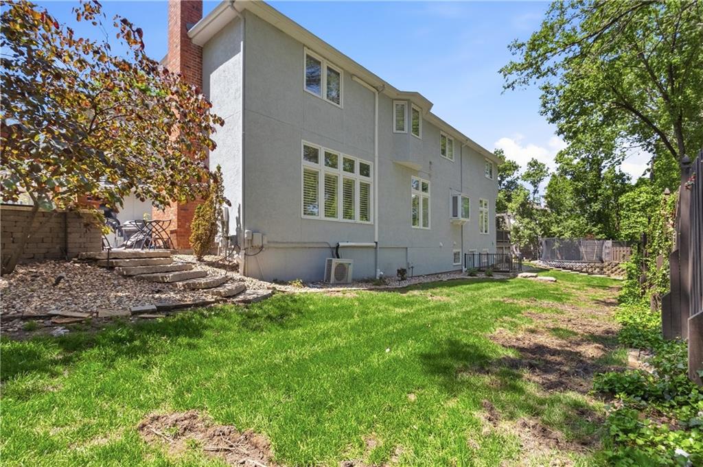 7505 El Monte Circle