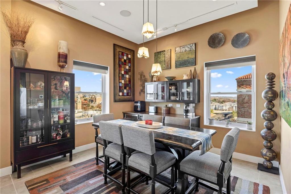 229 Ward Parkway 1001B