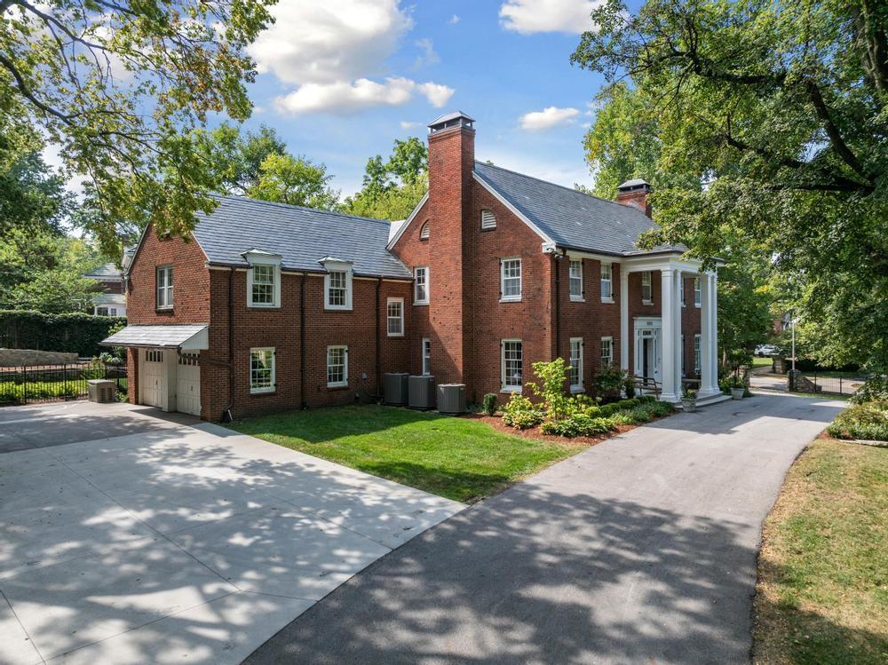 5353 Sunset Drive