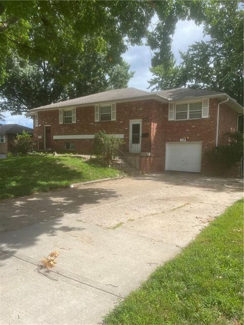 1147 S 52nd Street Kansas City KS 66106