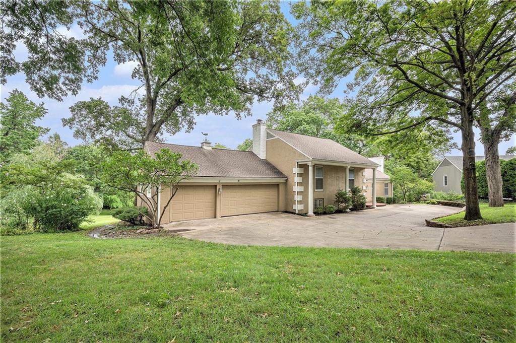 9815 Overbrook Court
