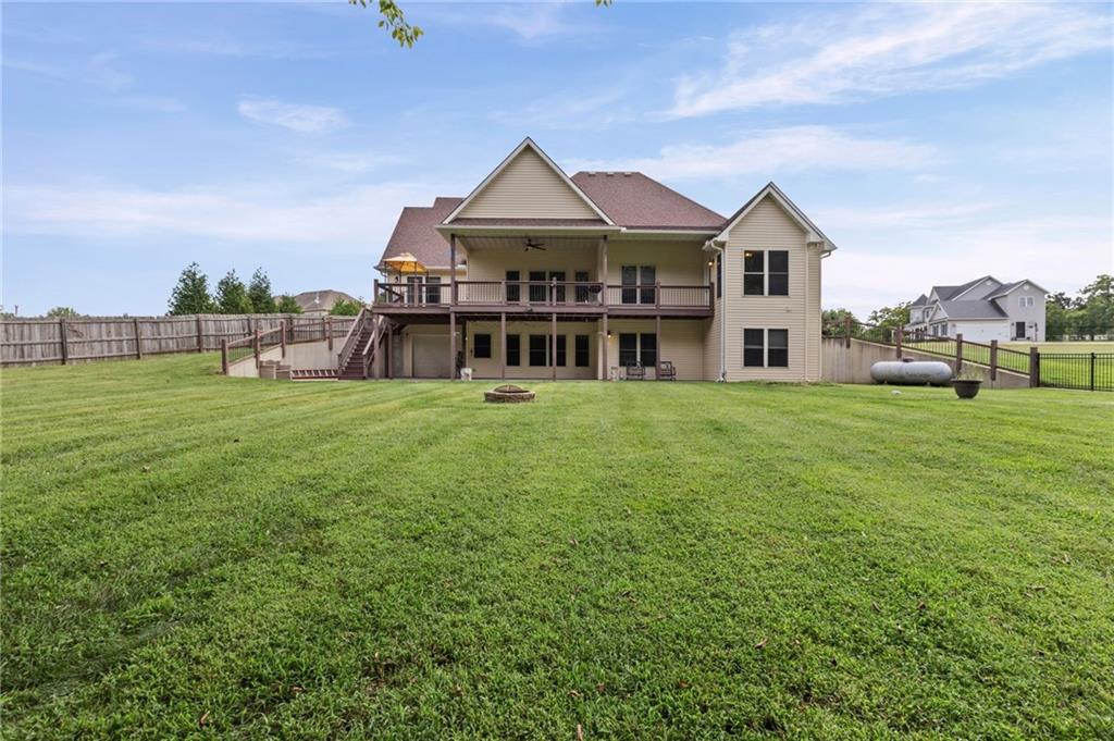 564 NW 41 Road