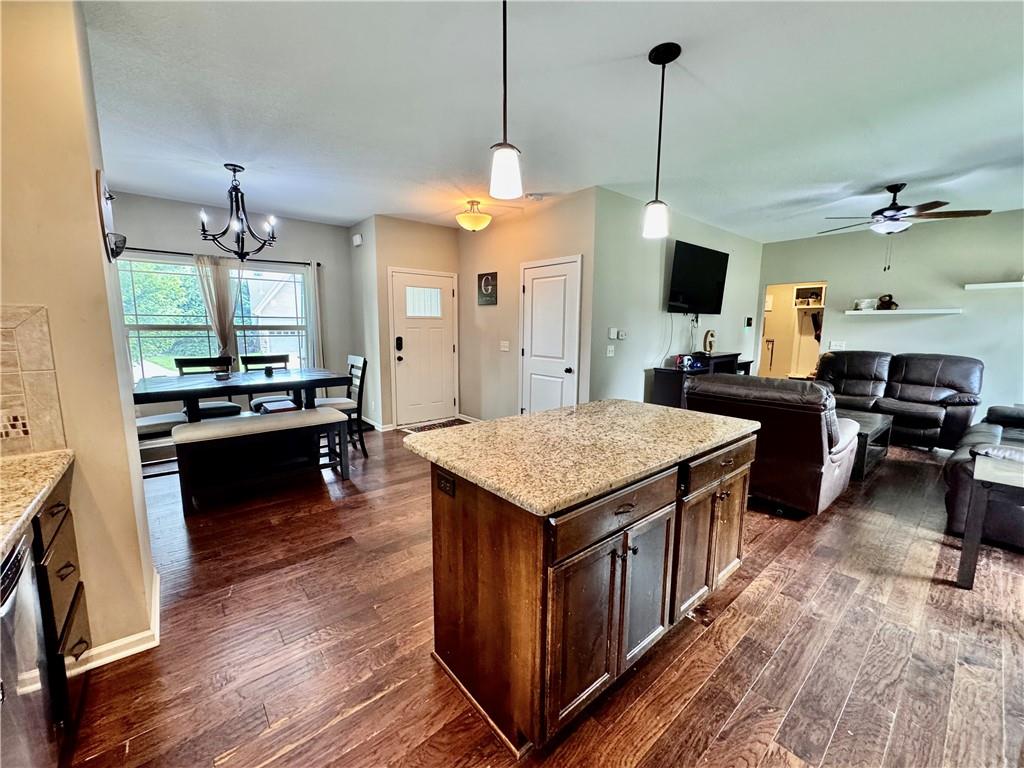 1117 Tamarisk Drive