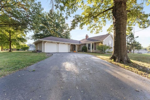 Photo of 44 Hubbard Place, Lathrop, MO 64465 (MLS # 2648417)