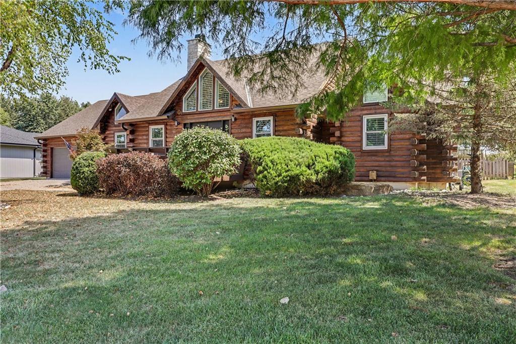 611 N Winnebago Drive