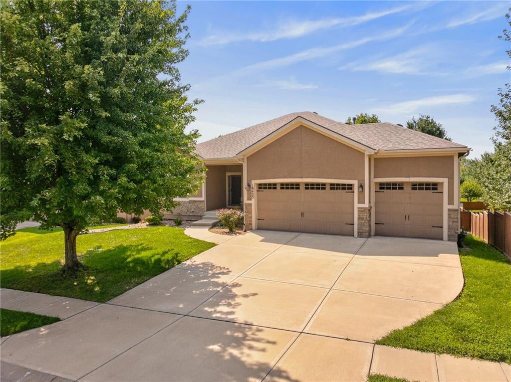 18425 W 193 Terrace