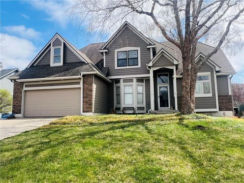 201 SE Somerset Drive, Lee\'s Summit, MO 64063 - MLS#: 2562215