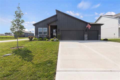 Photo of 10600 N Jefferson Street, Kansas City, MO 64155 (MLS # 2636534)